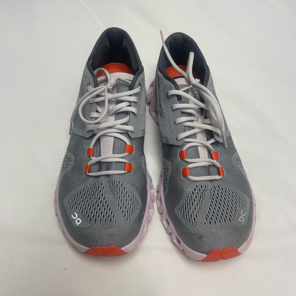 GUC On Cloud X running/training shoes in lily / alloy - women sz 8